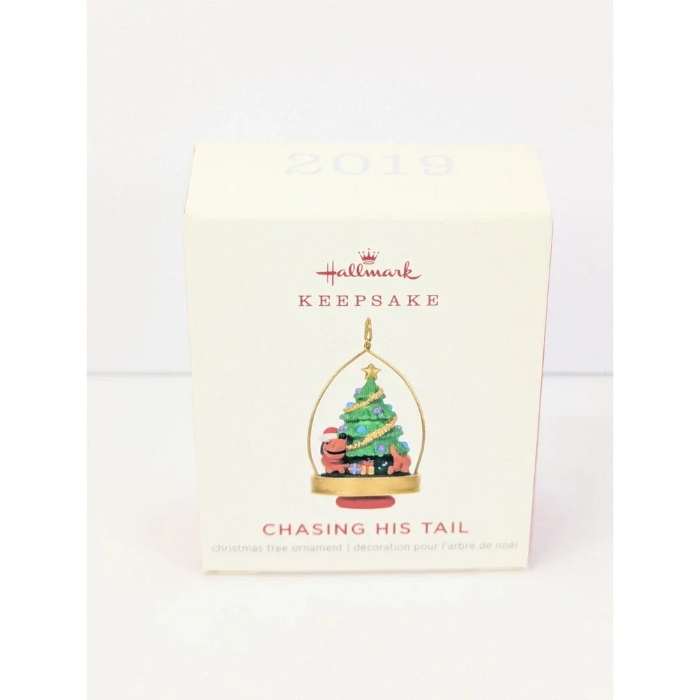 Hallmark 2019 Chasing His Tail‎ Keepsake Miniature Christmas Ornament Dog